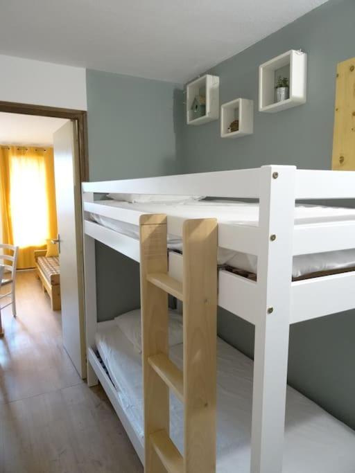 Appartement Au Coeur Du Village Avec Parking Prive Mijoux Eksteriør billede